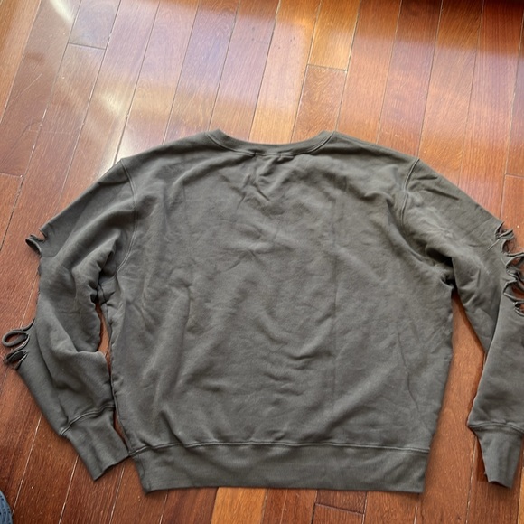 CHRLDR sweater - Picture 5 of 5